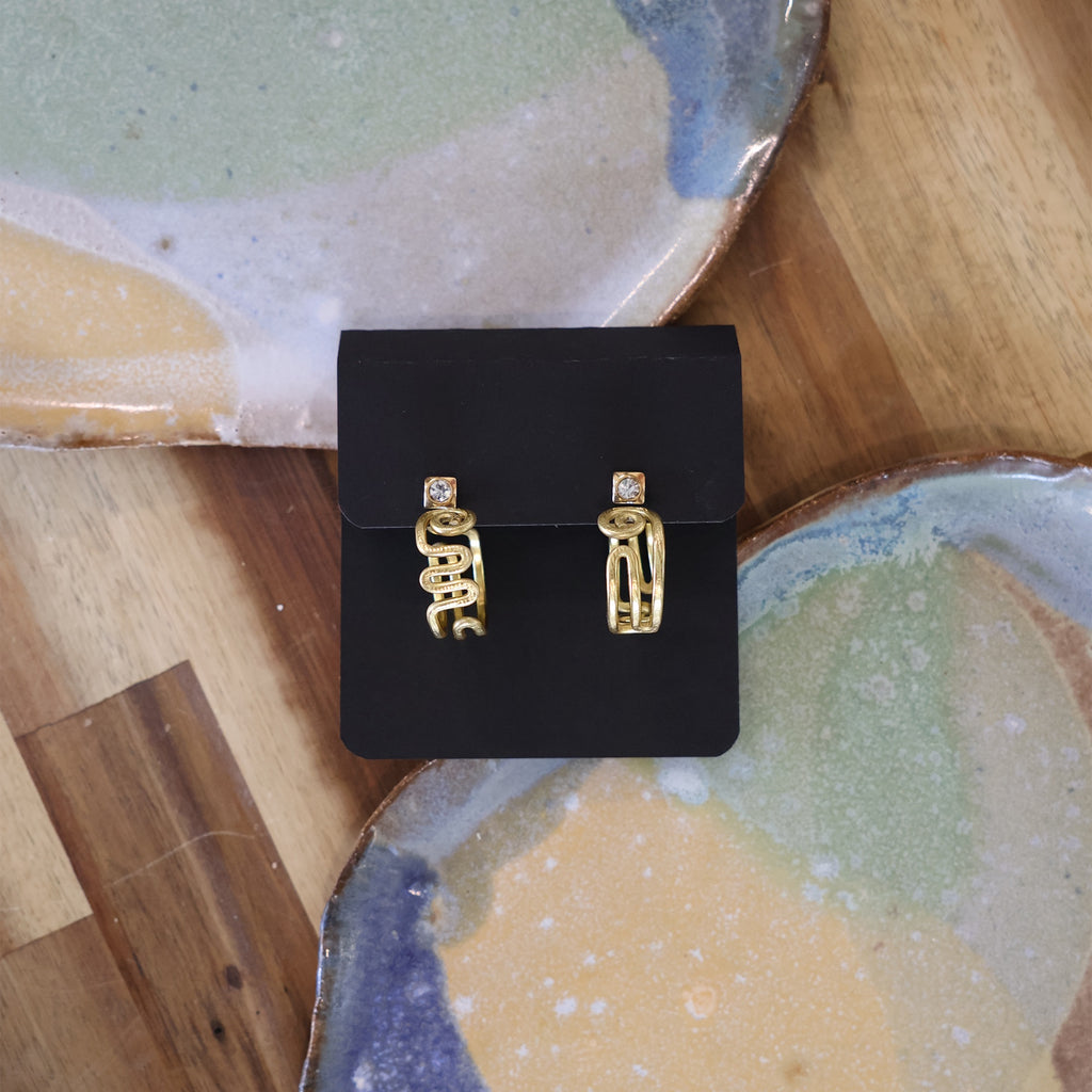 The Meandering Hoop, gold, pair of earrings